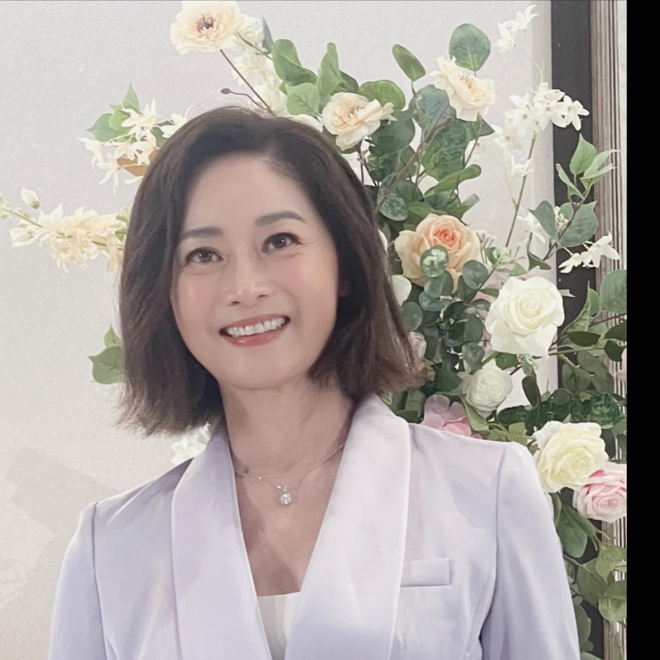劉瑞琪 - #整形過後江浩宇醫師與永馨在北流音樂廳巧遇看美國百老匯巧克力冒險工廠音樂劇 #整形過後每周六公視晩上9點連播兩集 | Facebook