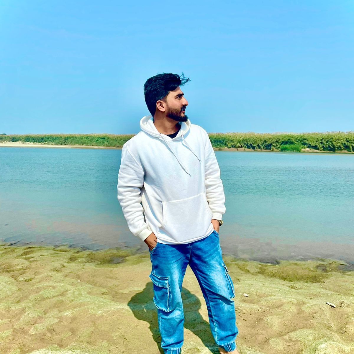 T-Series - A salute to our sea warriors! Border 2 salutes... | Facebook