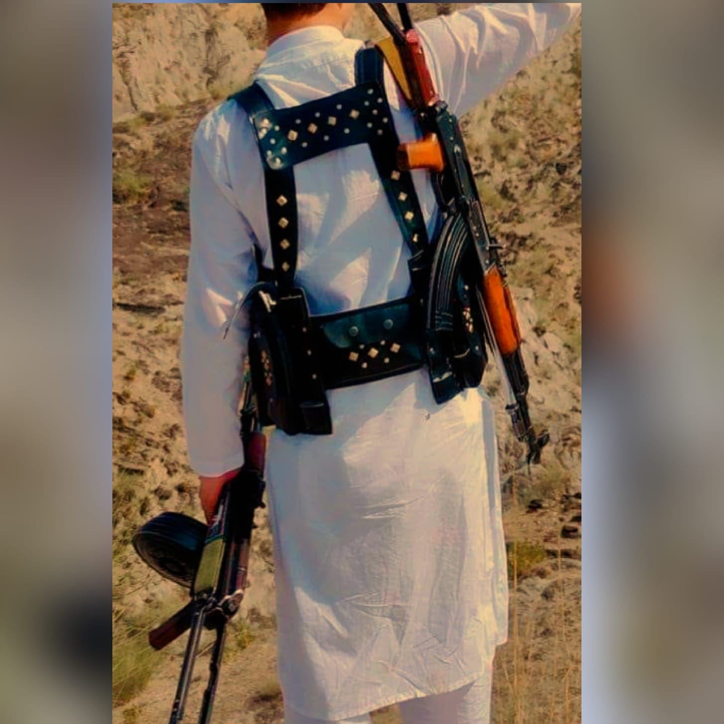 مـــخامــخ درنـــه قـــربان وروستـــه کنــځلې دې دوومـــخـو له صــفــته ...