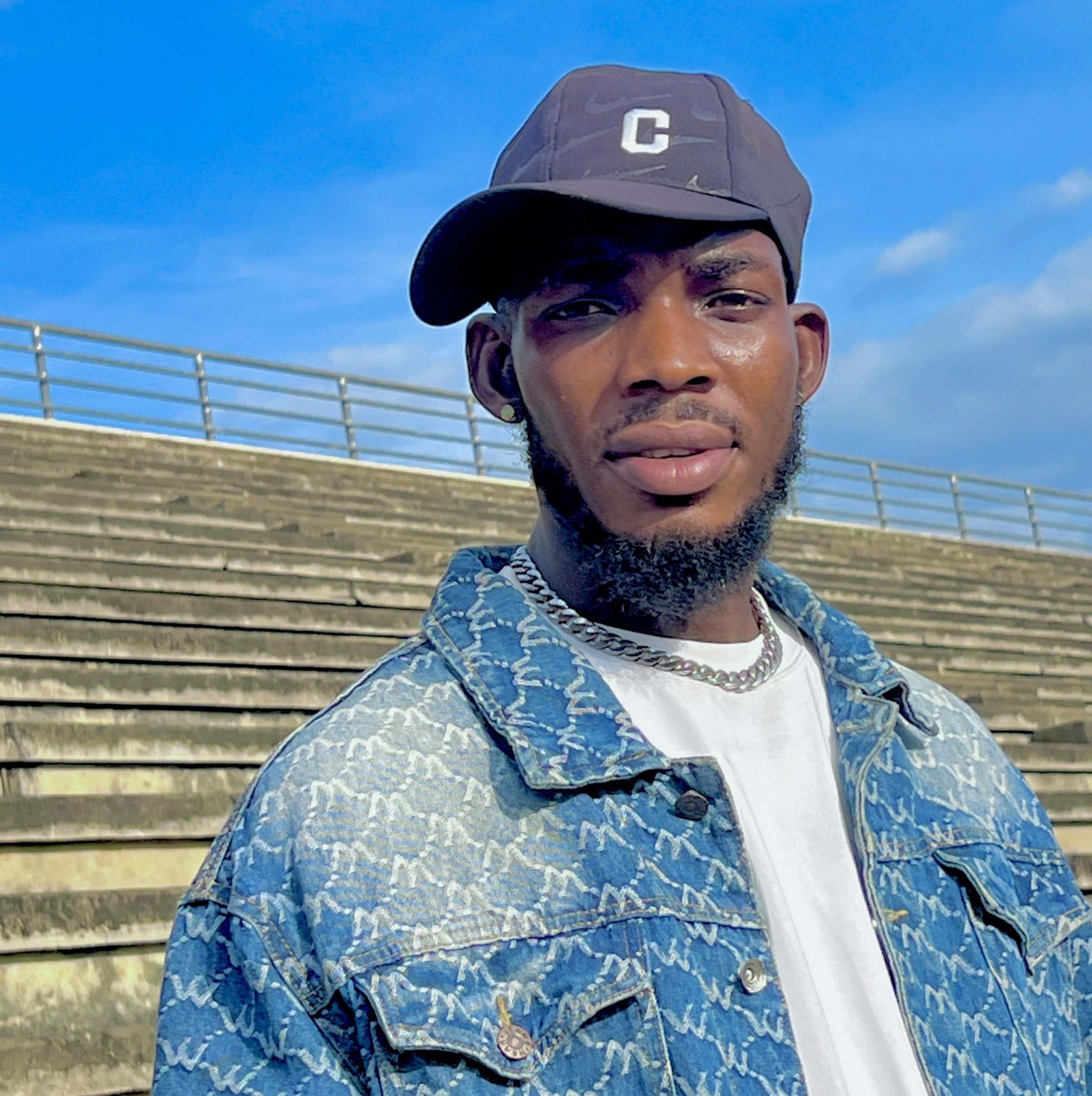 Noble Chris Official