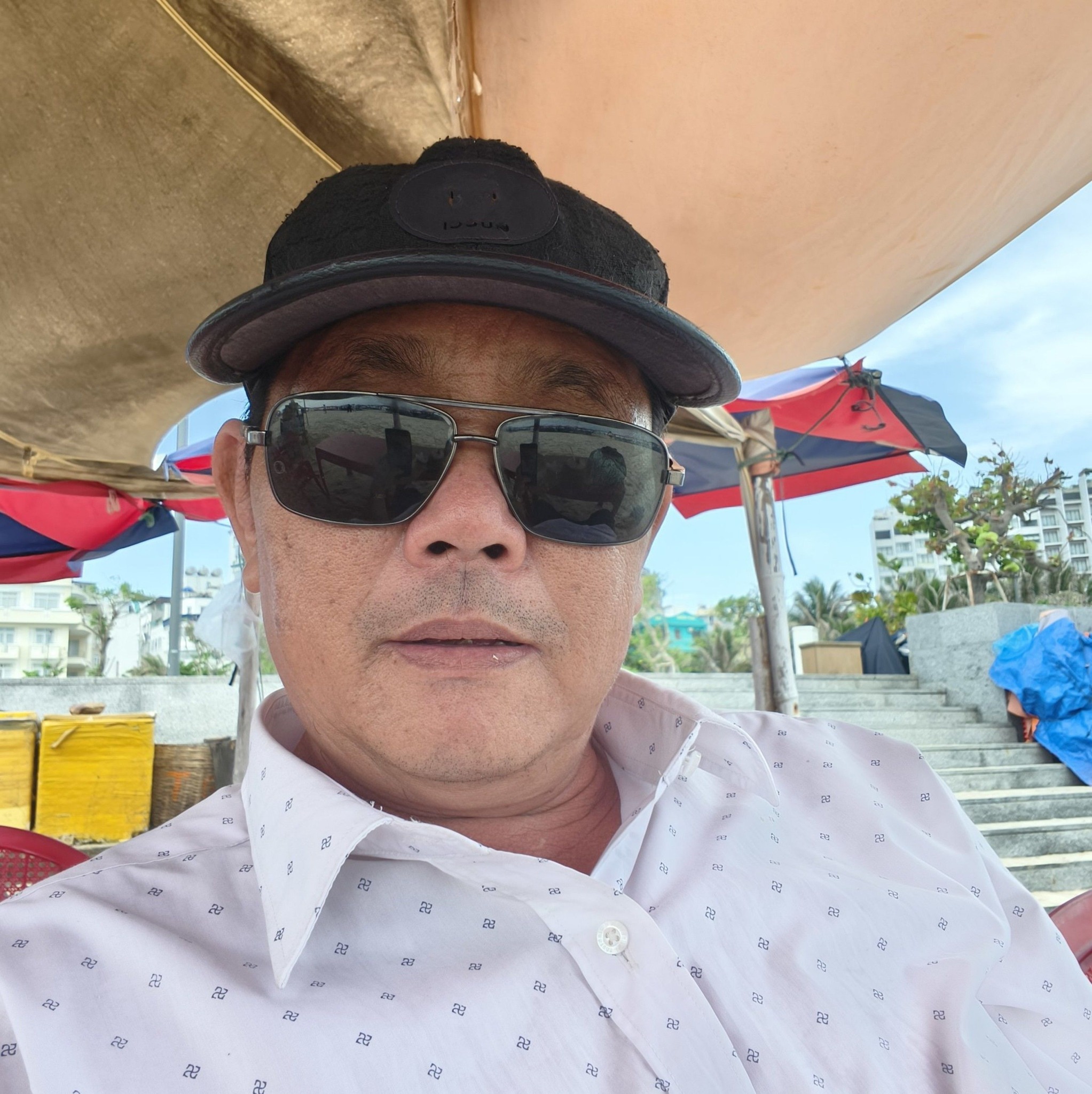 Bà chủ quán phở tìm chồng --- Cre: Huy Hùng TV Bản quyền được bảo vệ và ...
