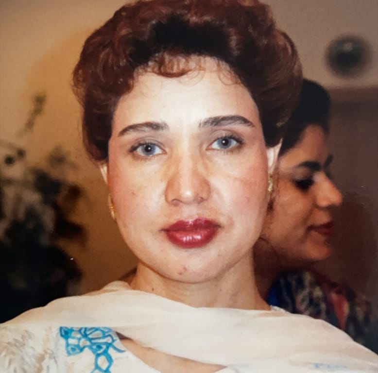 Muhammad Jangda - کراچی کے ایک مشہور علاقے کی یہ تصویر آپ... | Facebook