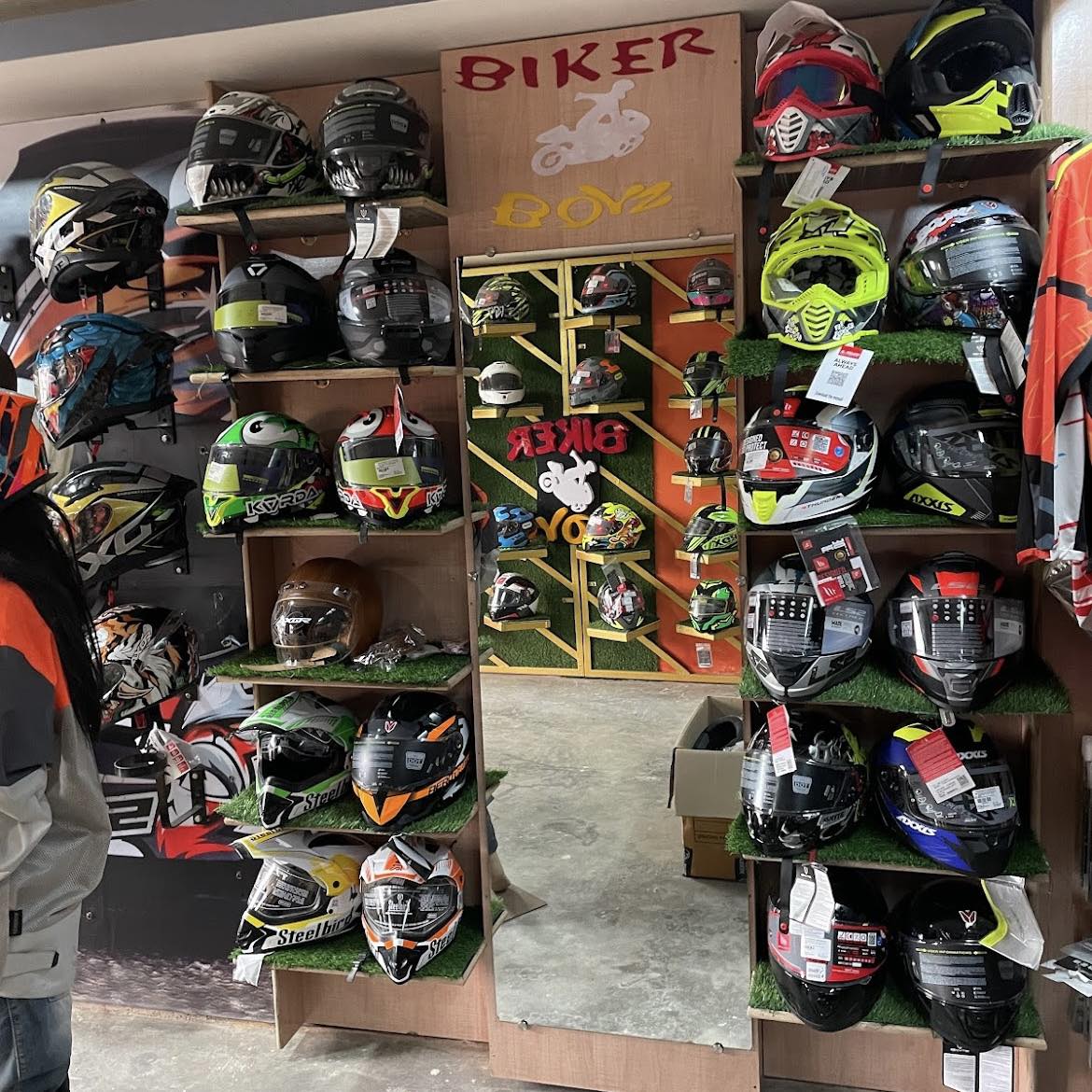 bike helmet for skating 67i Adults Scooter Skateboard Helmet Cycling Bicycle Helmets for Men Women Youth Lightweight Adjustable for Multi-Sports Skateboarding with 11 Vents (L, Black) Kelon Wilson - Football VIP Preview 2025 Dial in the fit Talla:45