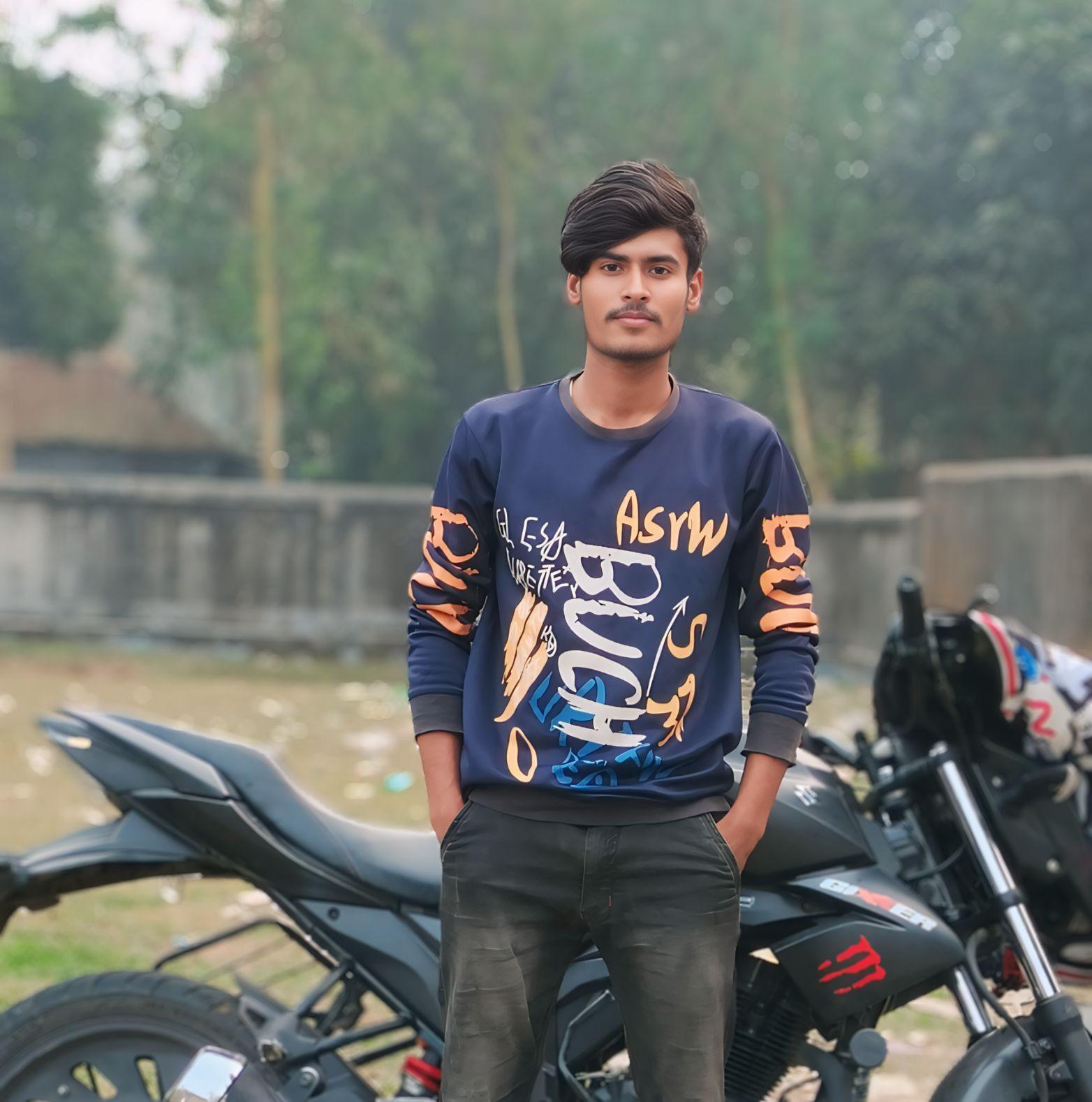 Nayeem J R