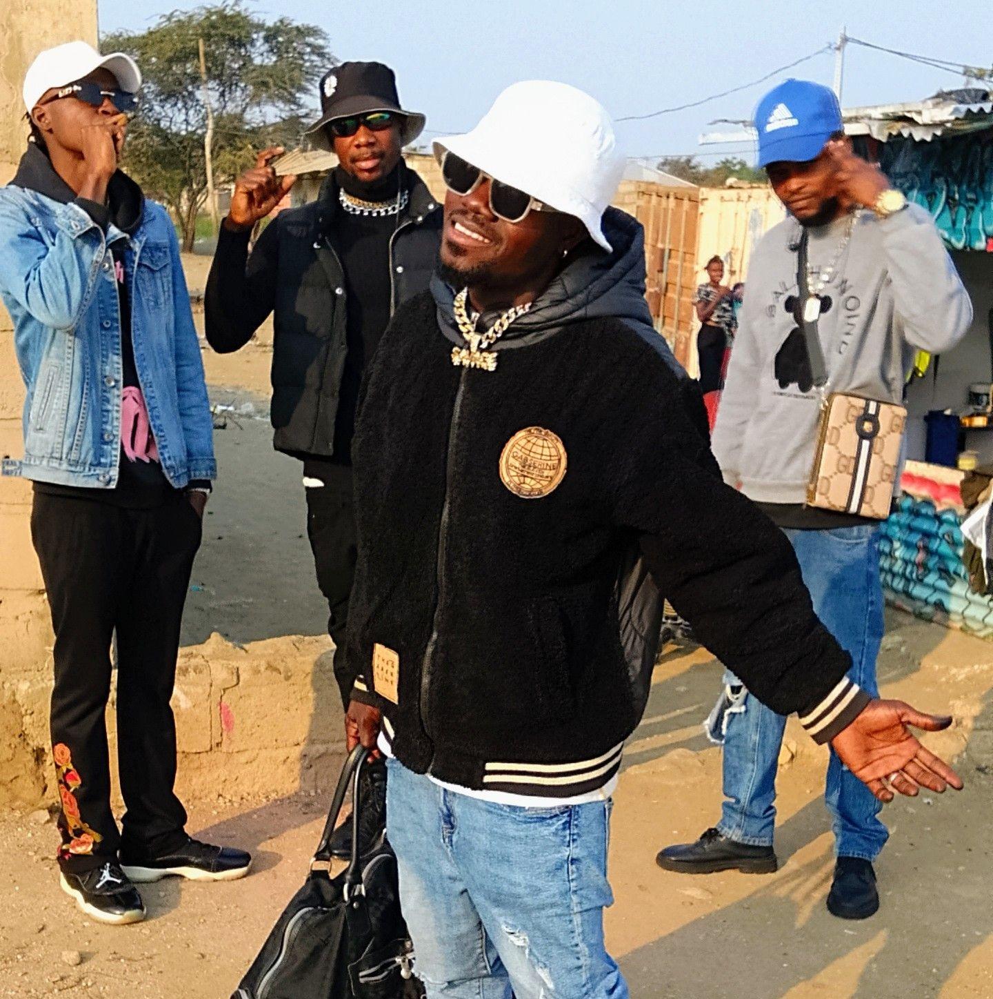 Gill Tanayh Barbeiro Rapper