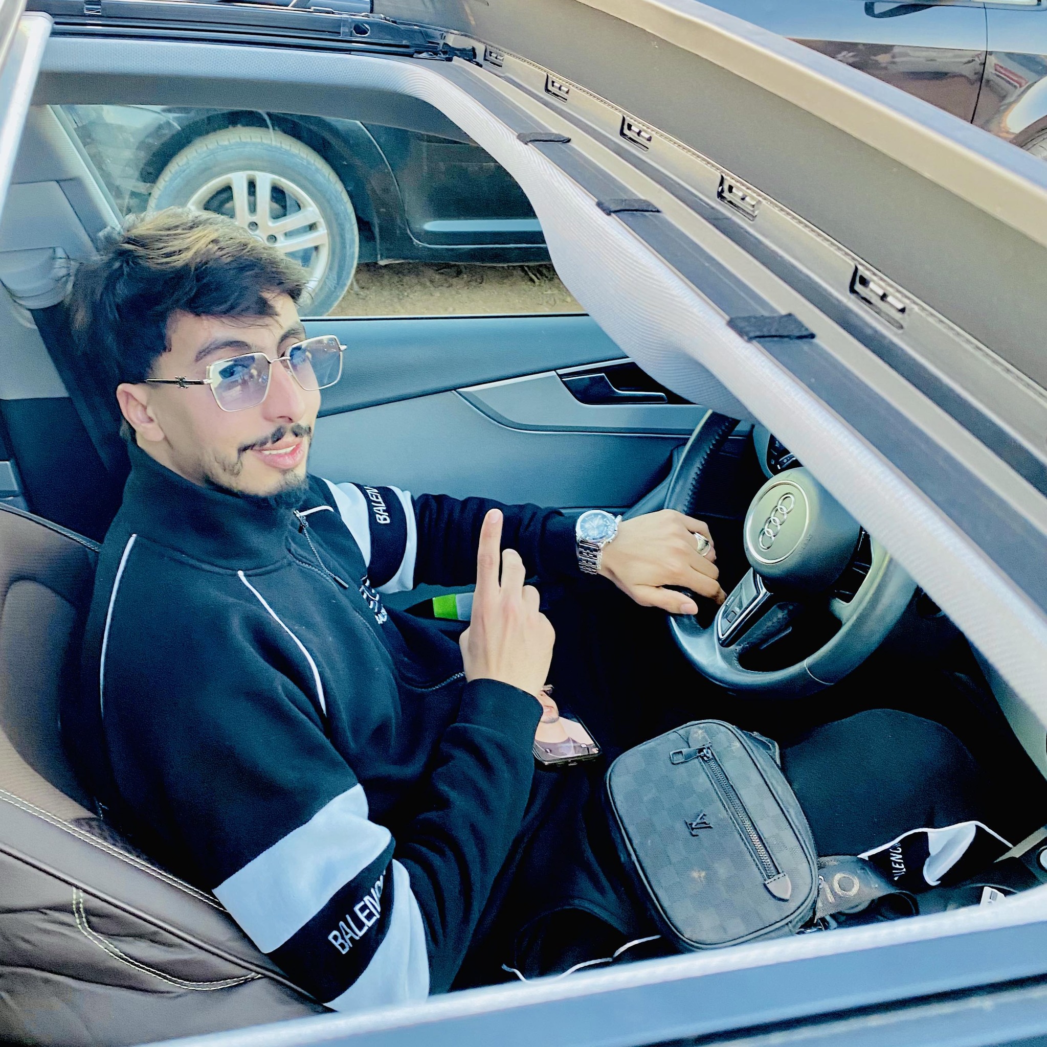 Aziz Boss
