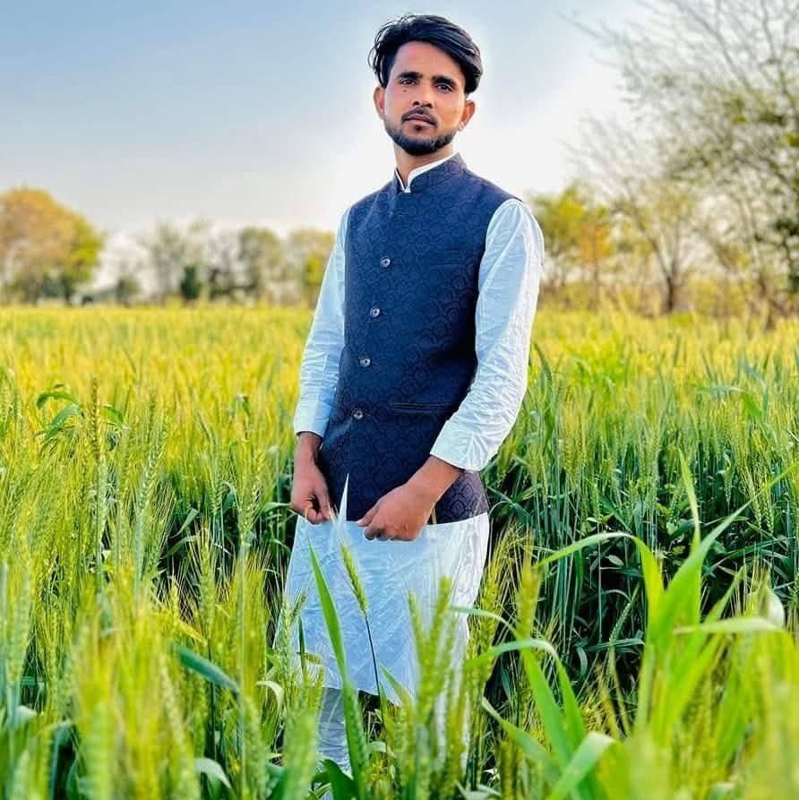 @ [1350181133438296:49210:@highlight] Aabid Khan Oye Robin Luhesariya ...