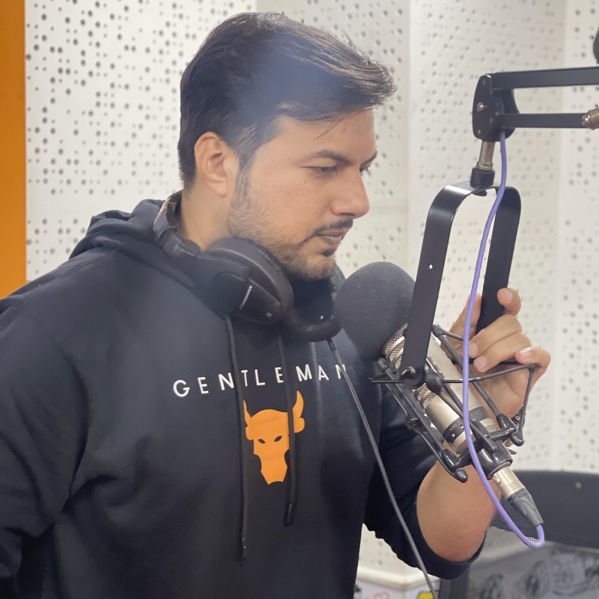 RJ Roshan