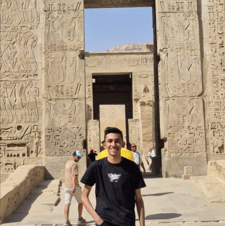 يرجاله انا لقيت واحد من الويتشرز | Facebook