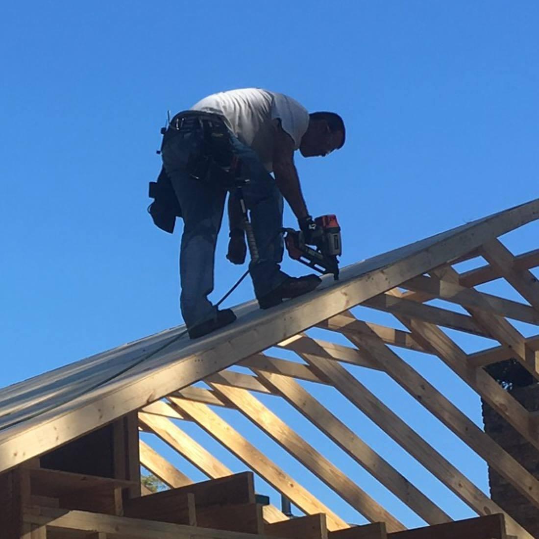 AM Contracting LLC