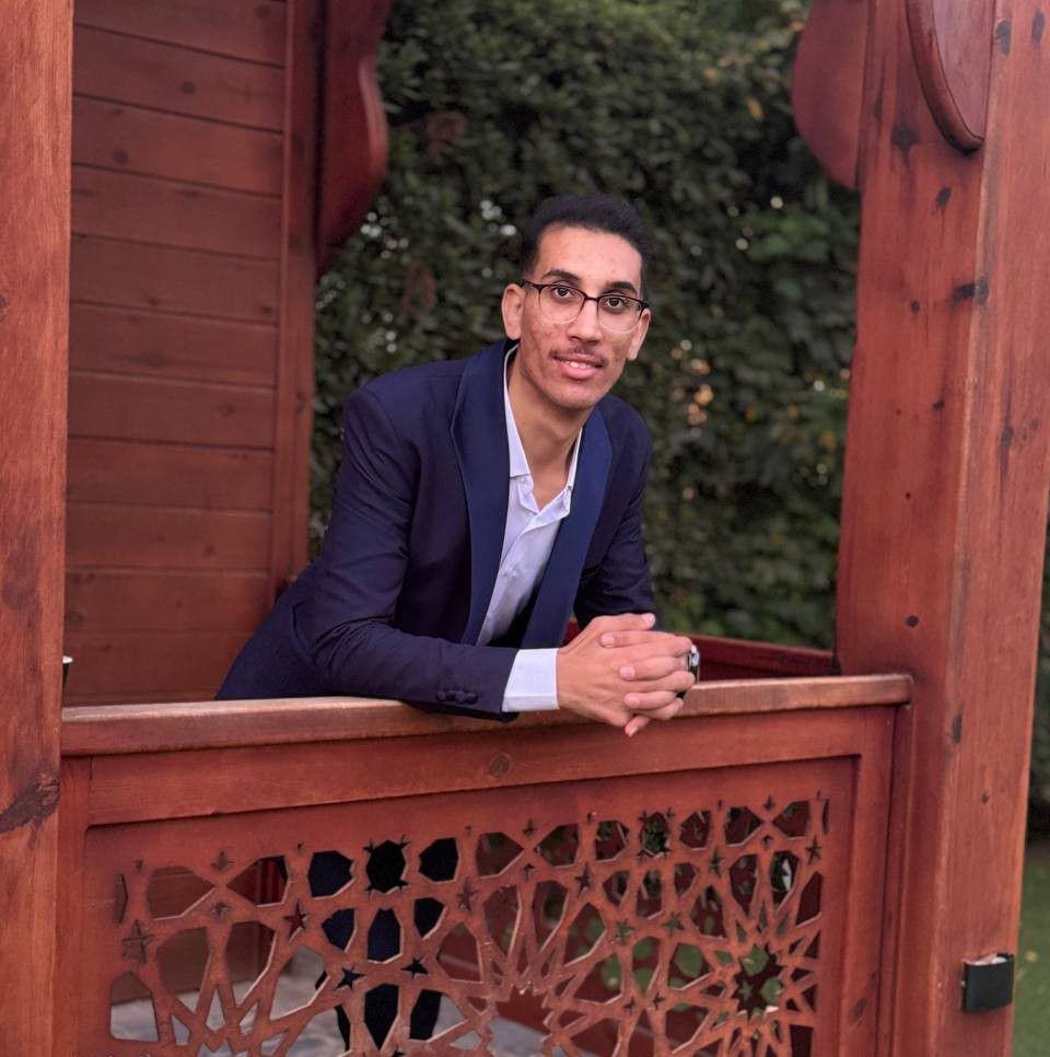 زكري العمر 👨🏻‍🎓🎓🔥 #Senior : 2025 👨🏻‍🎓🎓 ️‍🔥 Location : TOLIP Family Club ...