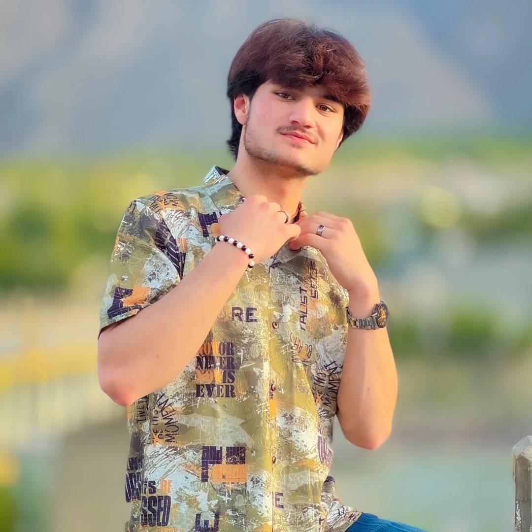 𝘕𝘈𝘚𝘐𝘙𝘈𝘉𝘈𝘋 𝘚𝘜𝘗𝘌𝘙𝘚𝘛𝘈𝘙 𝘝𝘚... - Naheed Ullah Hunzai | Facebook