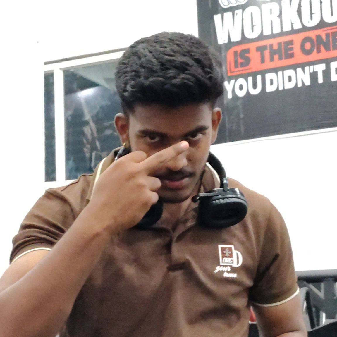 Mistri na maan rhe ab 🤣💯.......... Rohit Anant 😁 ️💯 #viral #instagood # ...