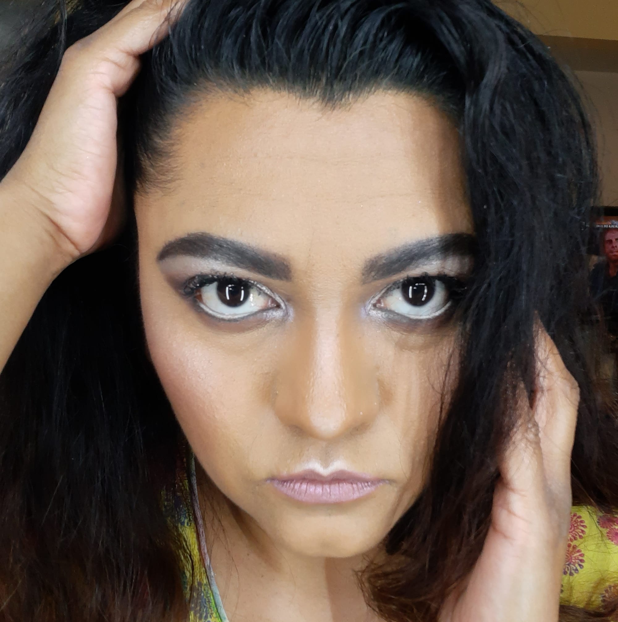Moni K Contreras Makeup