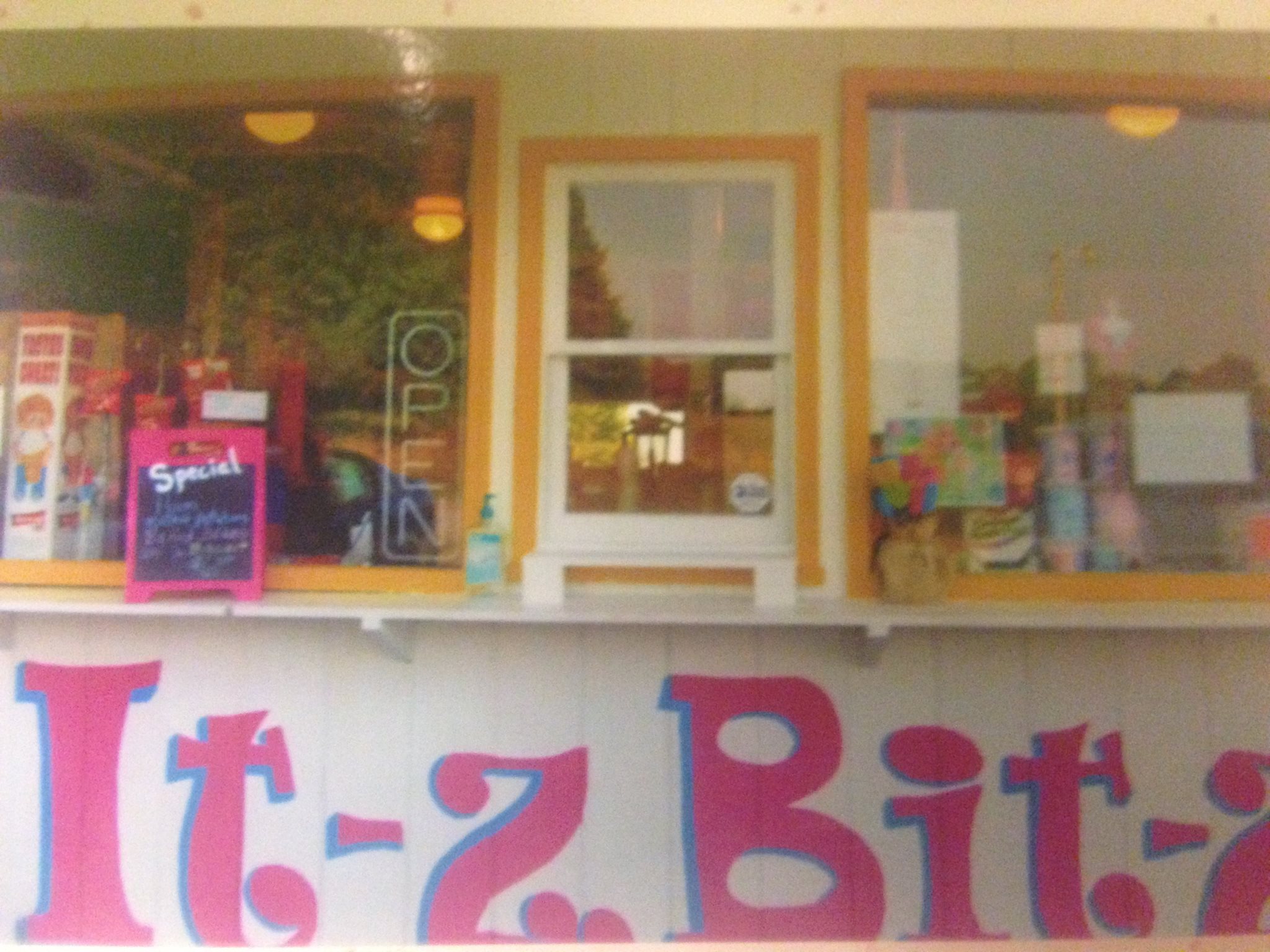 Itz bitz | Booneville KY
