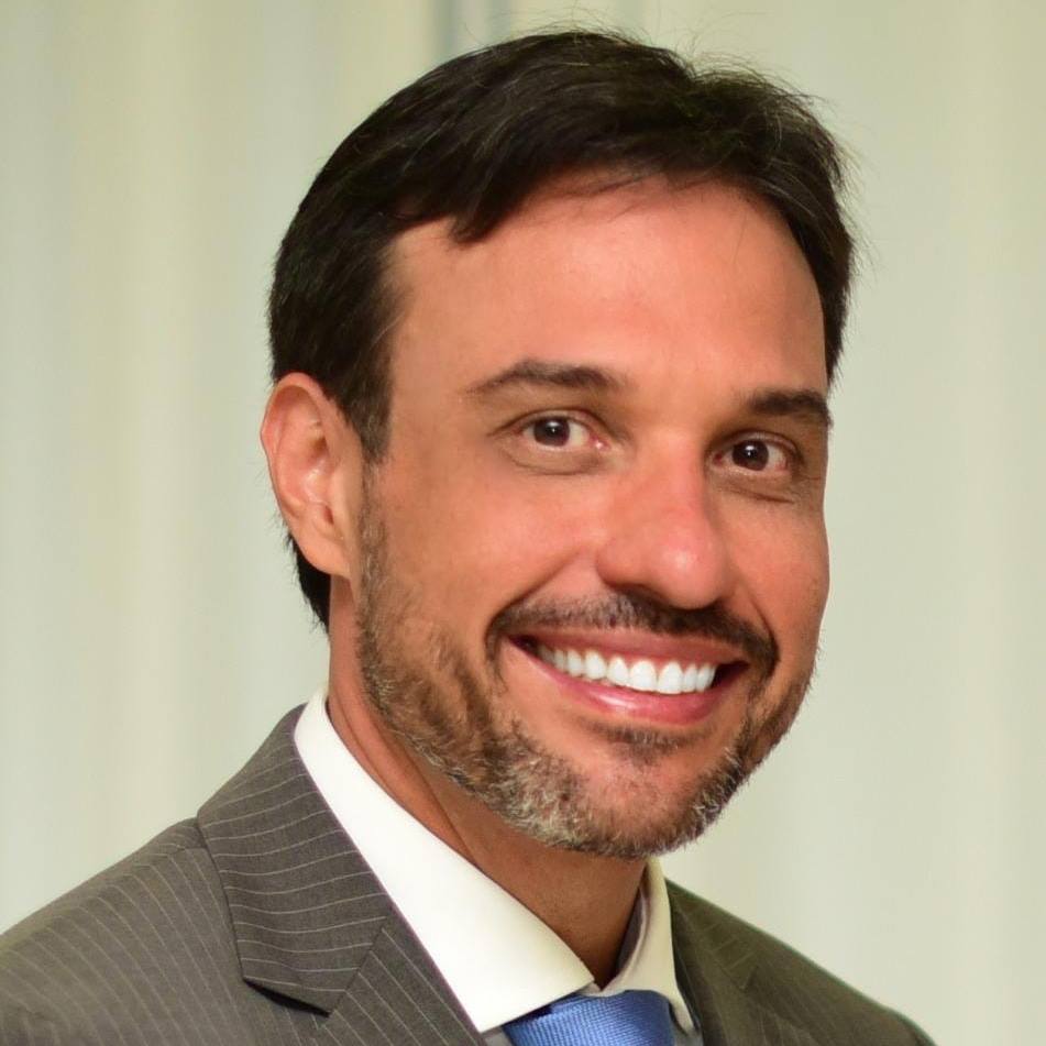 Charles Rousseau Oliveira Freire - CROF