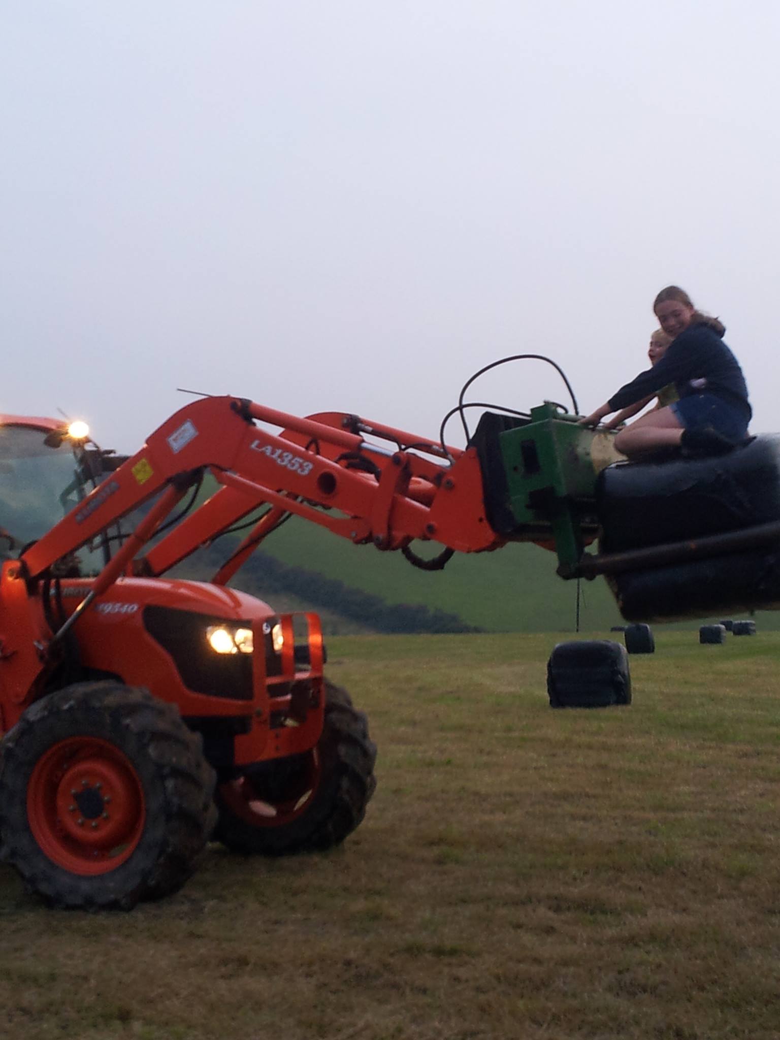 Wolvo r500 mini round baler... - Quality horse hay for sale | Facebook