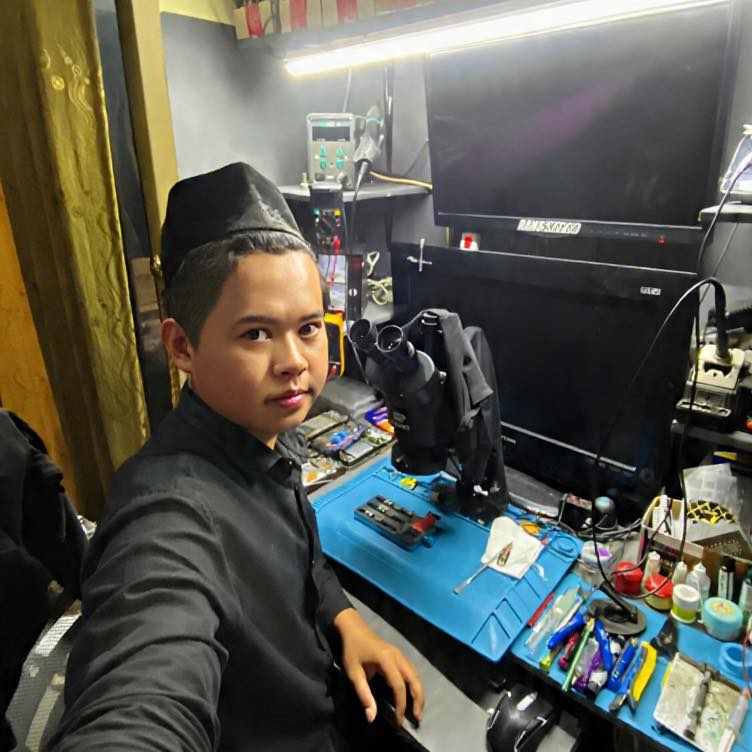 Cpu mainbaord cleaning | Sahru Romadhoni