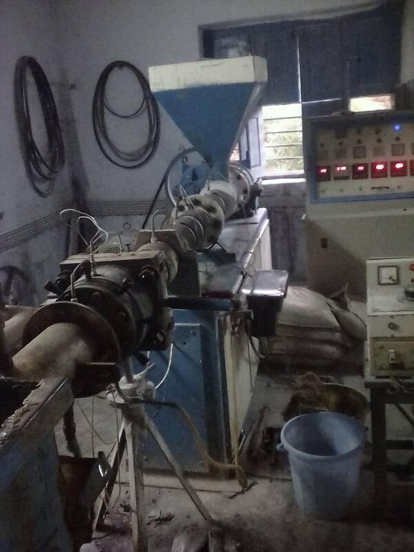 PVC Extruder operator
