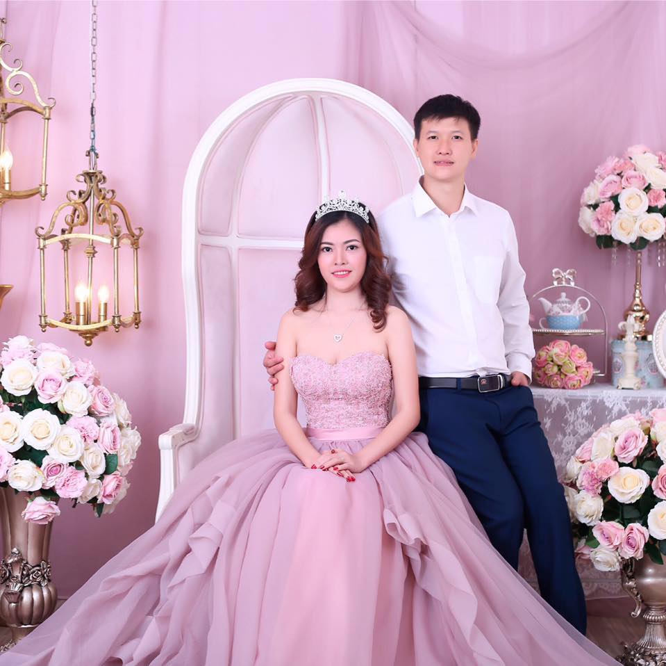 Thuy Linh Princess White