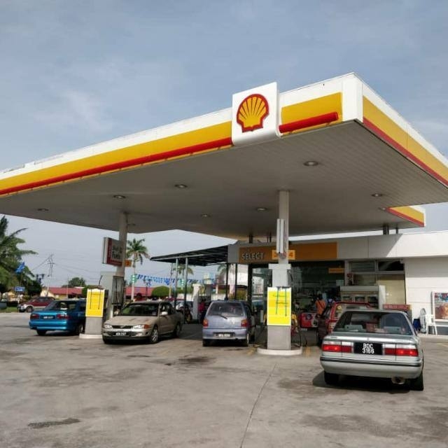 Perniagaan Sarinna Shell Kampong Gajah