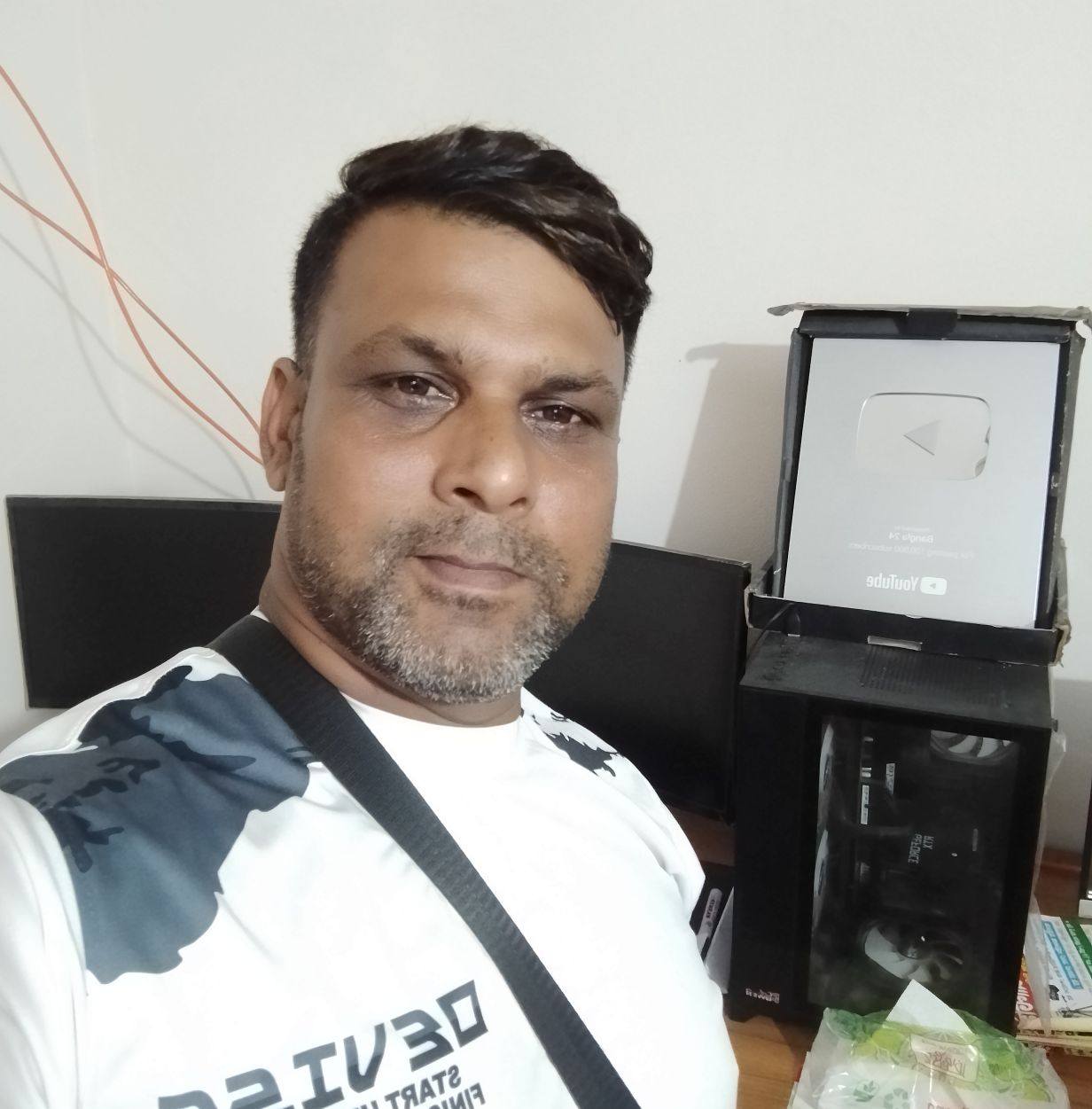 Raj Moni