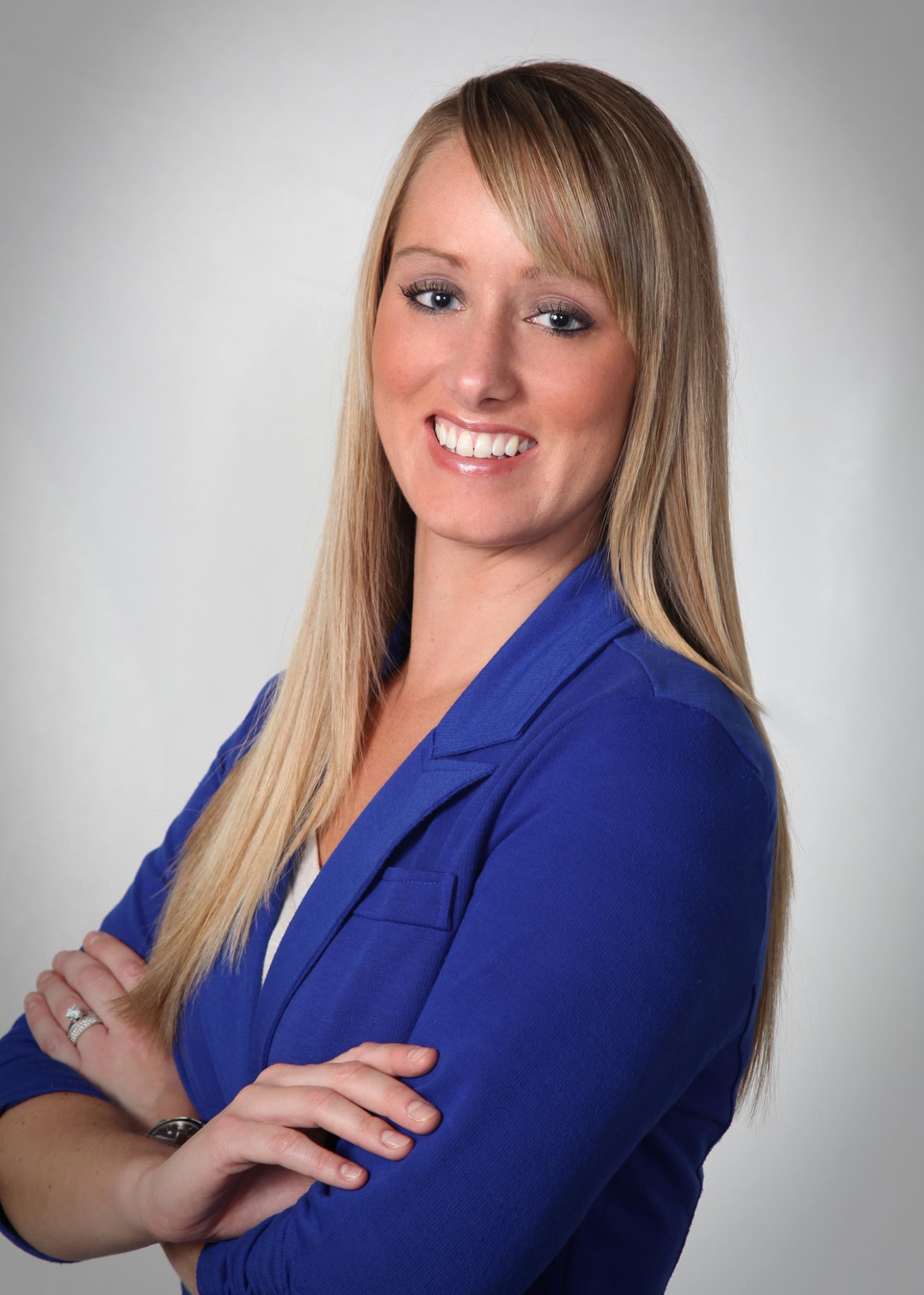 Lindsay Rust - Licensed Real Estate Salesperson at HUNT Real Estate ERA ...