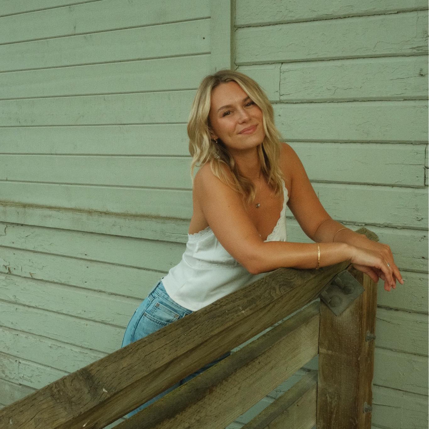 The coolest chick in country right now Kassi Ashton haven’t been able ...