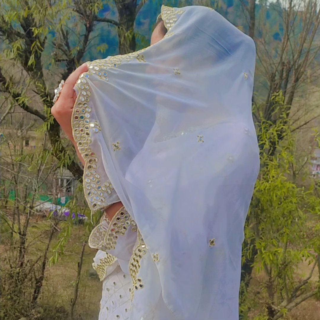 Dagabaaz yaar superhit sad kashmiri song by Singer Ghulam parvaiz ...