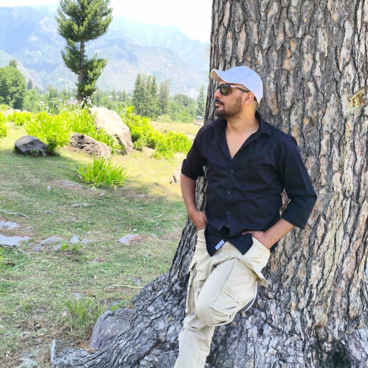 Dm for price #srinagar #kashmir #virel #kashmiribrand #magam | Nazaqat ...