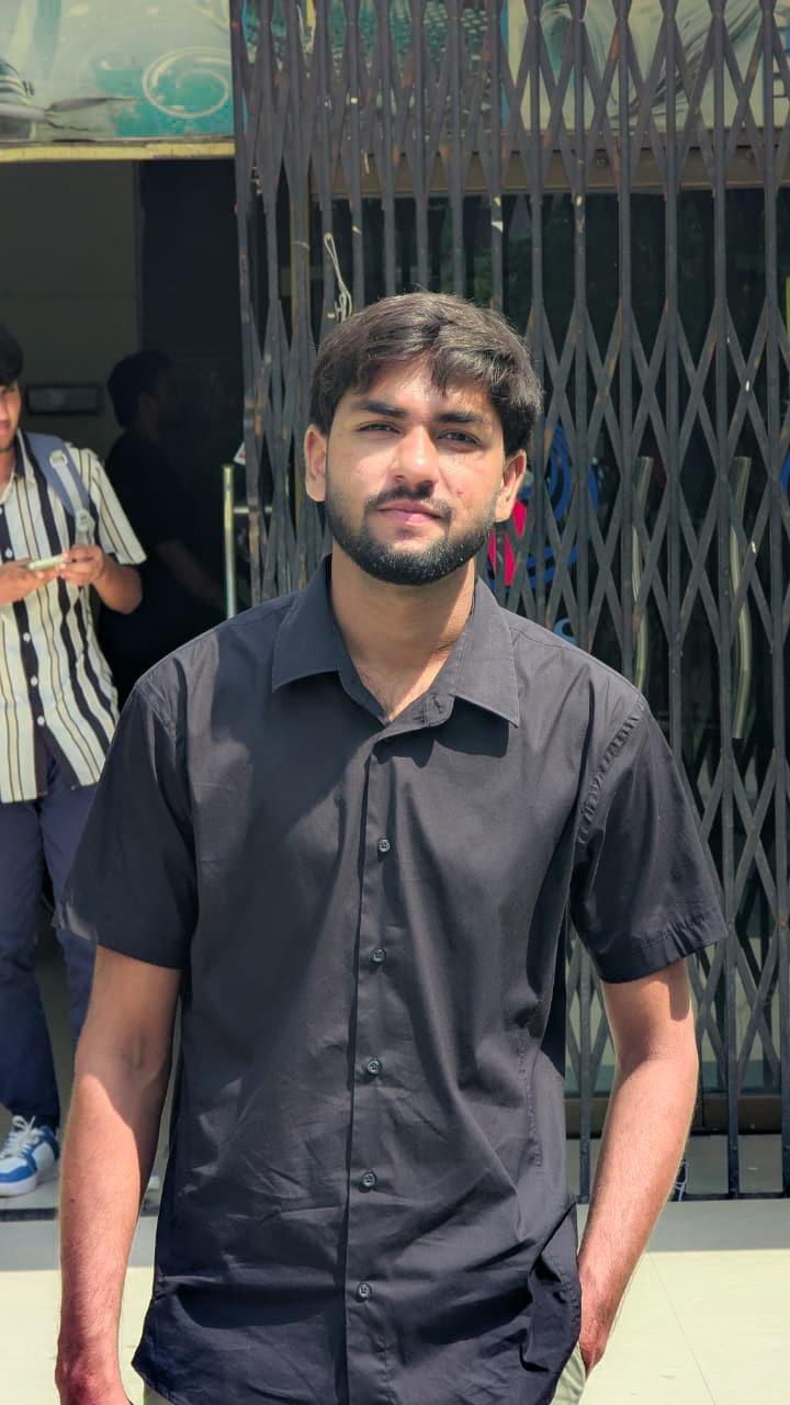 Pakistan Idol - Rohail Asghar brought old-school charm to... | Facebook