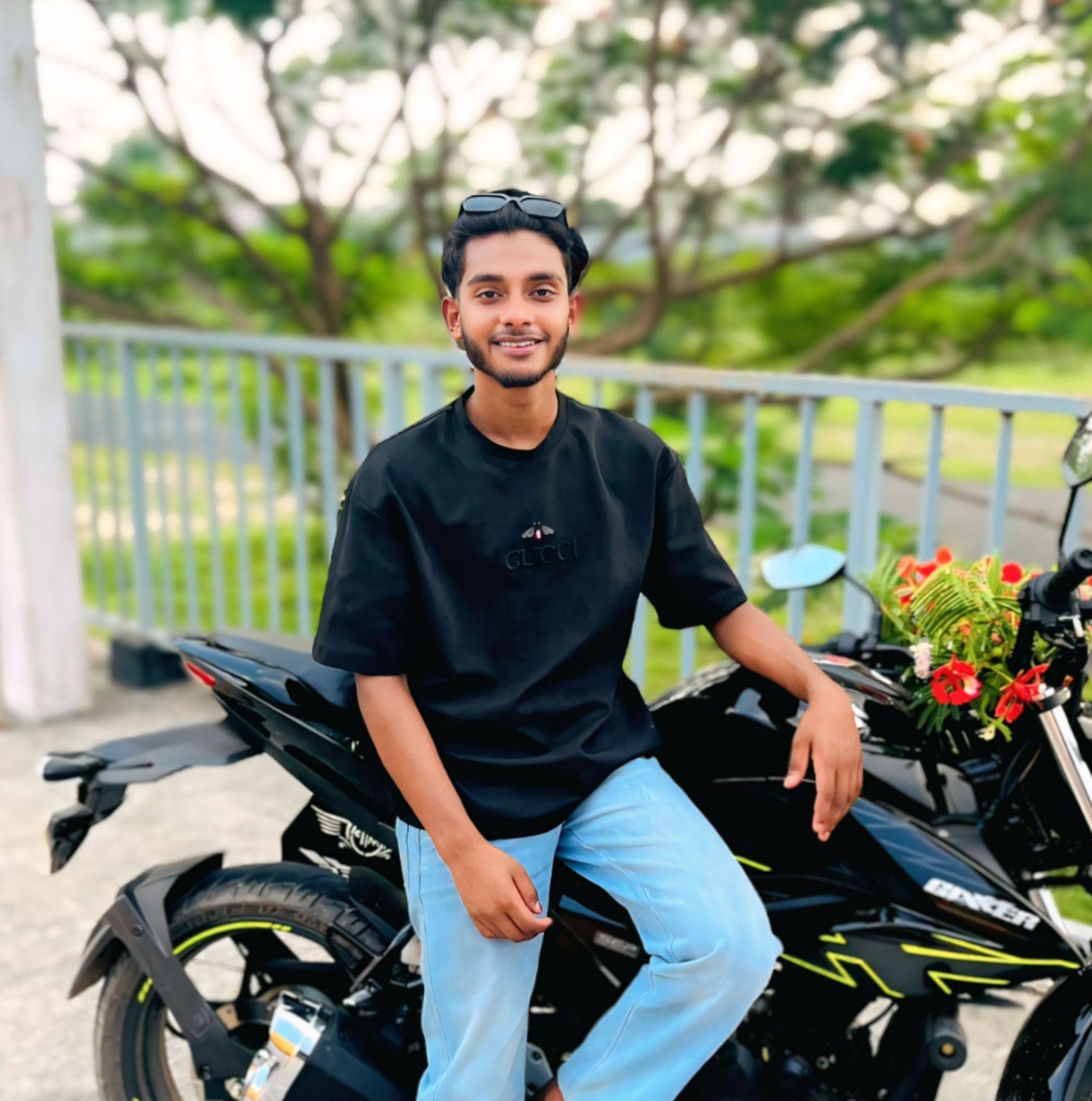 মার কসম বলছি আমি অসুস্থ 🥹 আমরা আর মানুষ হইলাম কই 😅😅 @ [1624179639203084 ...