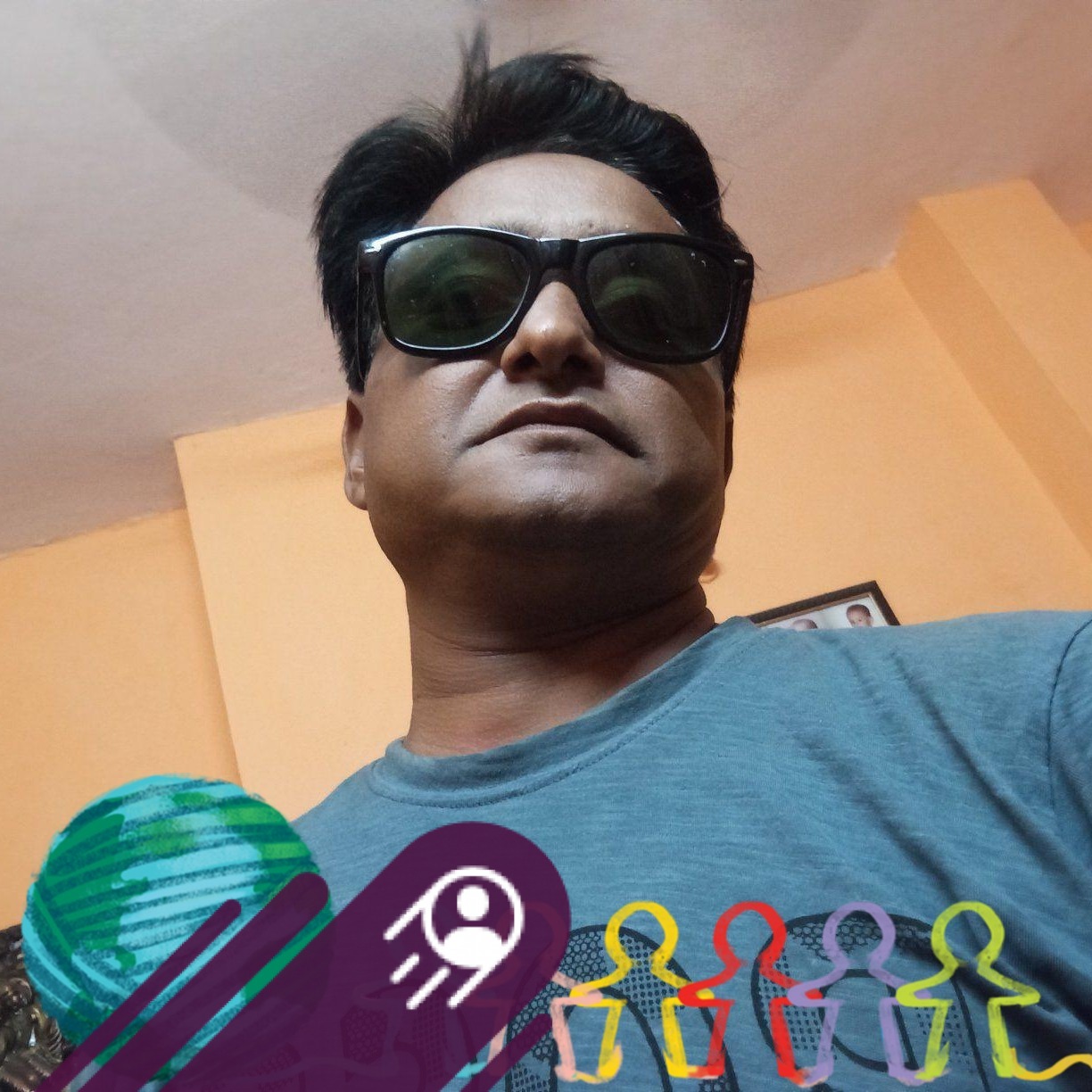 'लेकिन बनना कोई नहीं चाहता