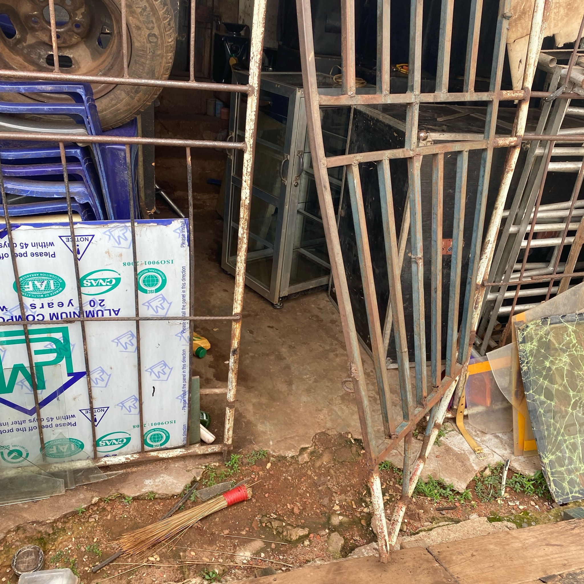 See vandalizing 🧐 | Chidi Okwor