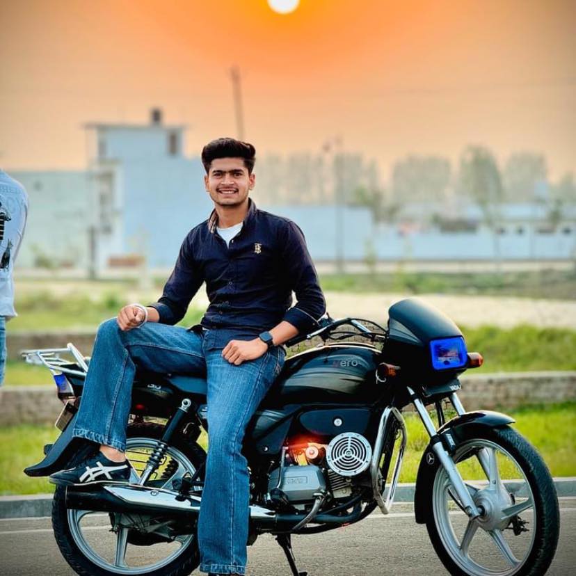 yADAV vs Thakur 👍🤴.. ‘ ‘ Kar do share sare bhai log 👌 ‘ ‘ ‘ Follow me ...