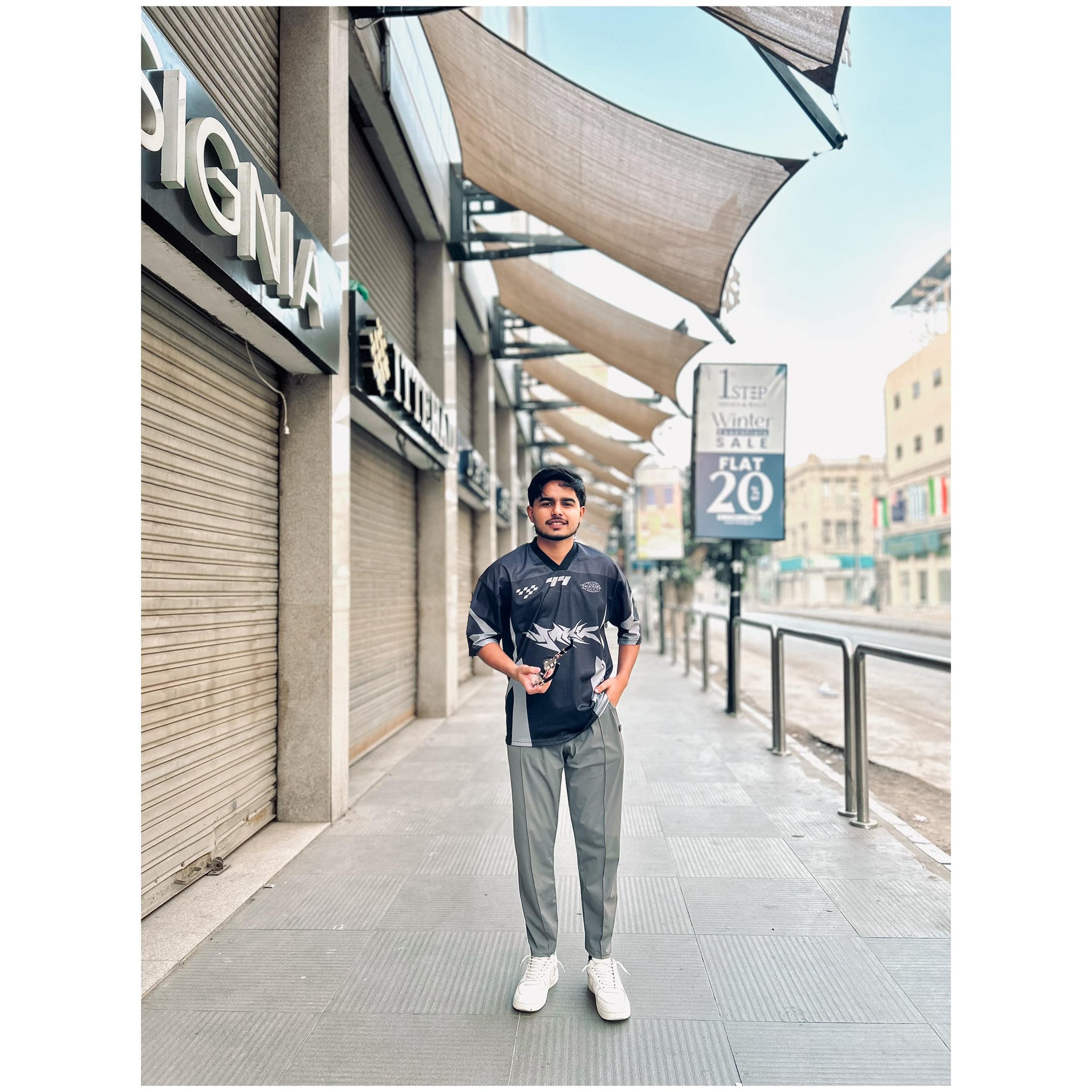 ZAIN RAJPOOT ヅ