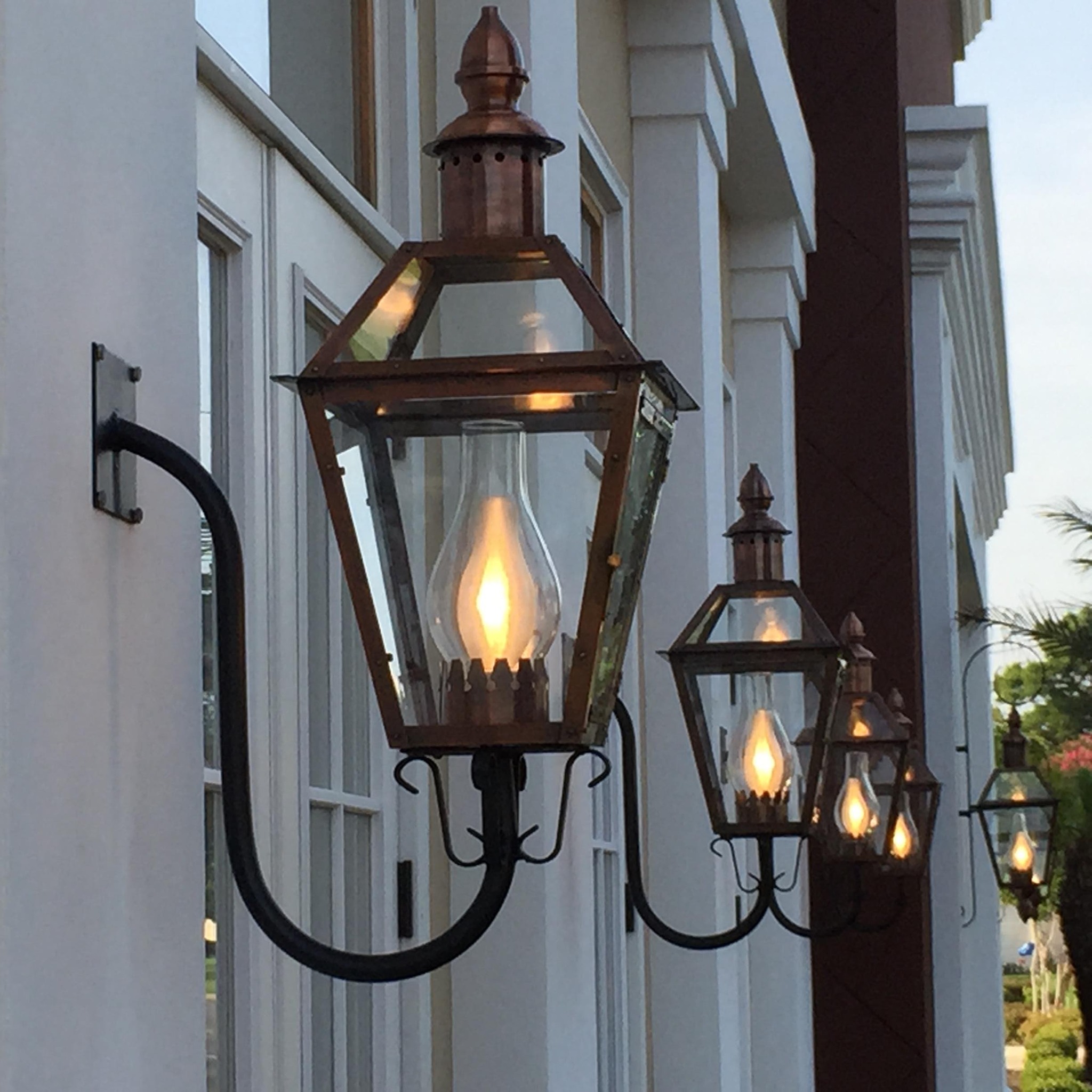 Hgtv Fixer Upper Exterior Lighting