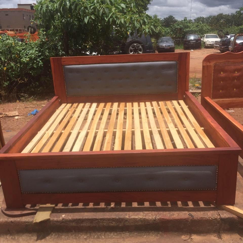 Modele De Lit En Bois Africain