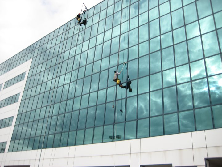 The Squeegee Pro | Pittsburgh PA