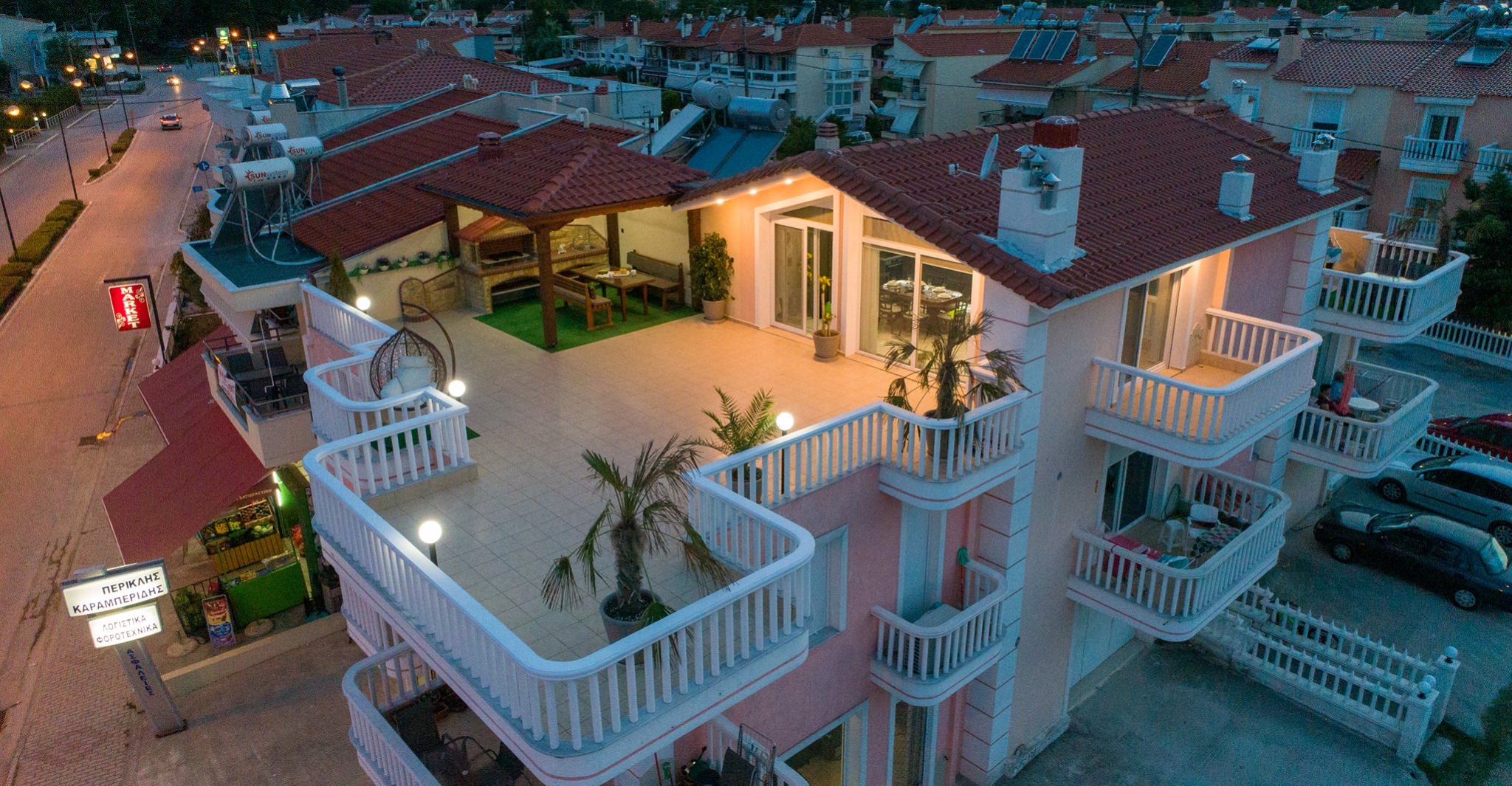 Vip House | Néa Péramos