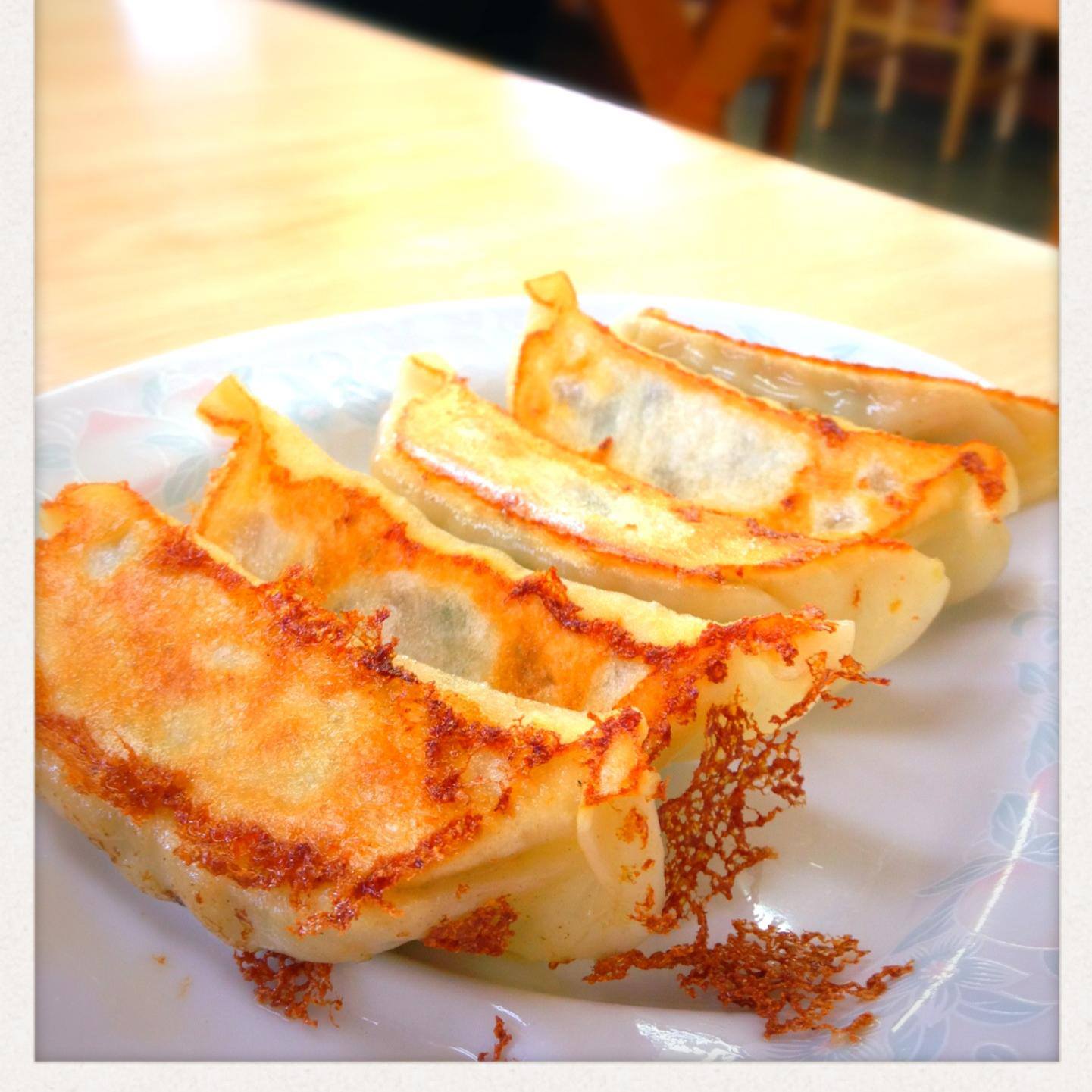 餃子 と タンメン の 店 大 三 元