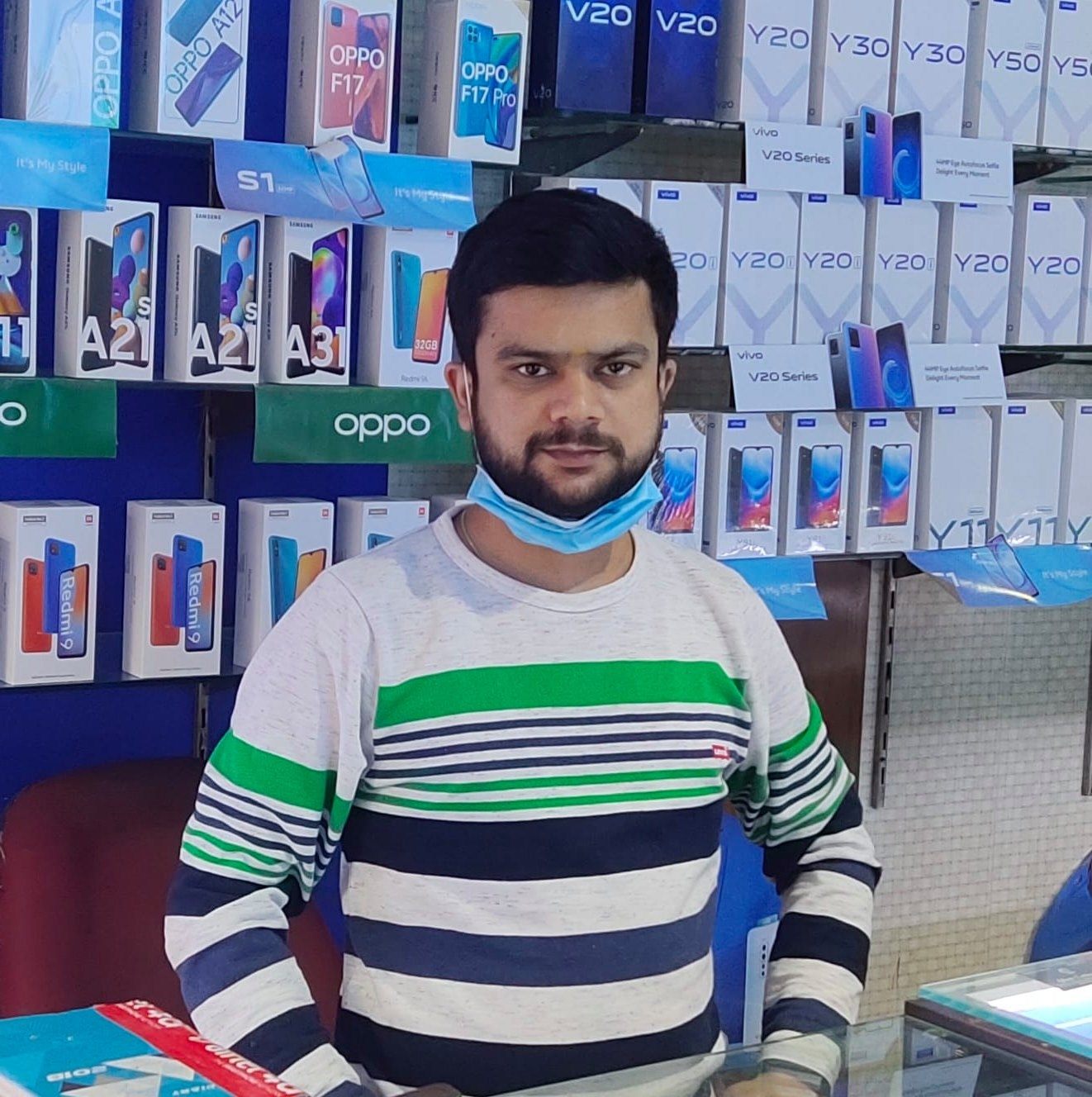 Vicky Mobile World | Hiranagar