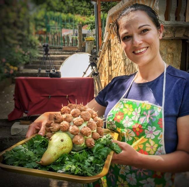 Easy Cooking With Iva / Сготви Лесно с Ива