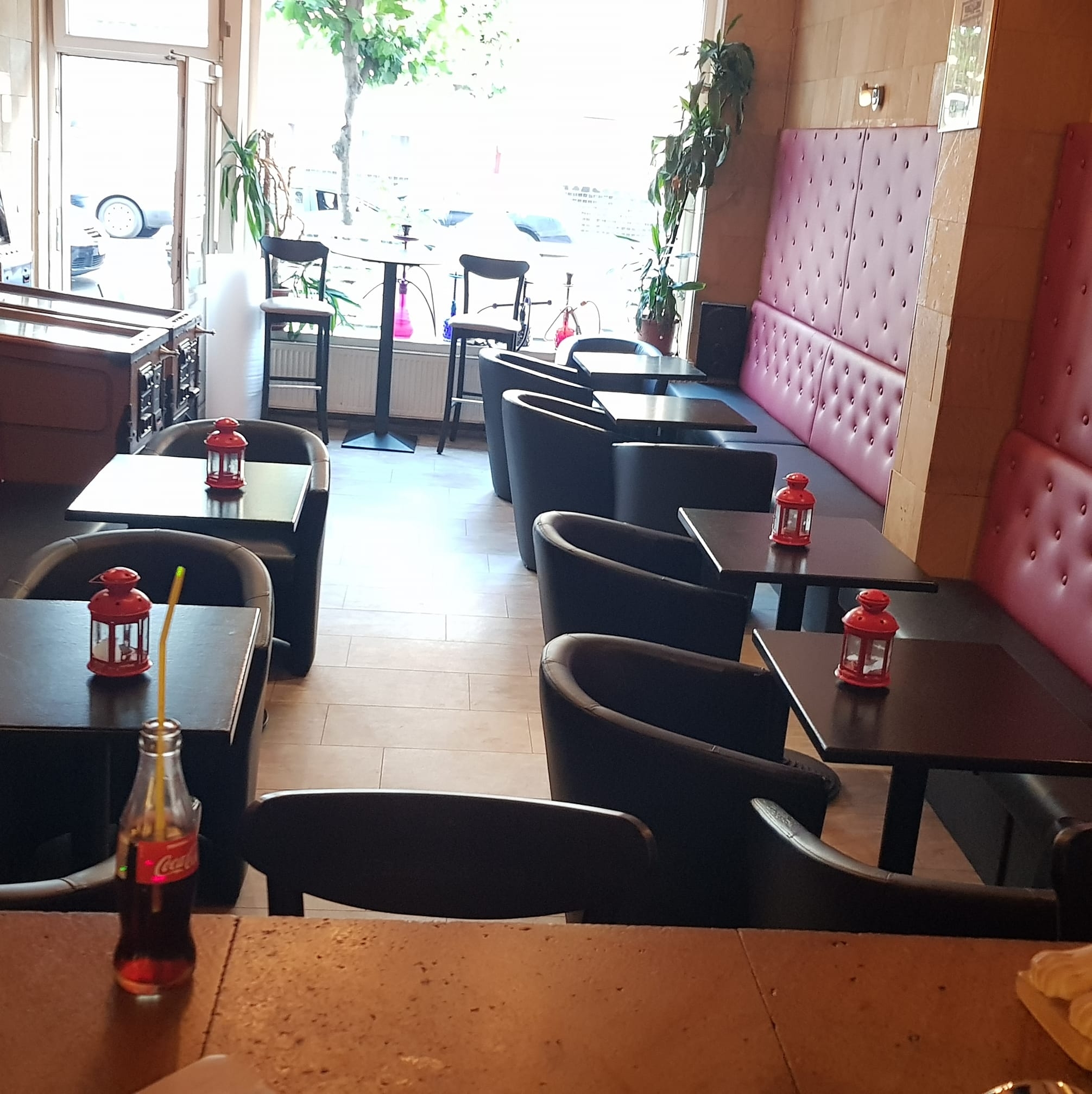 Cafe Pyramid | Brux