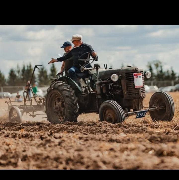 W drodze na Oldtimer Traktor WM Großglockner jest także Rudolf Zmitko z ...
