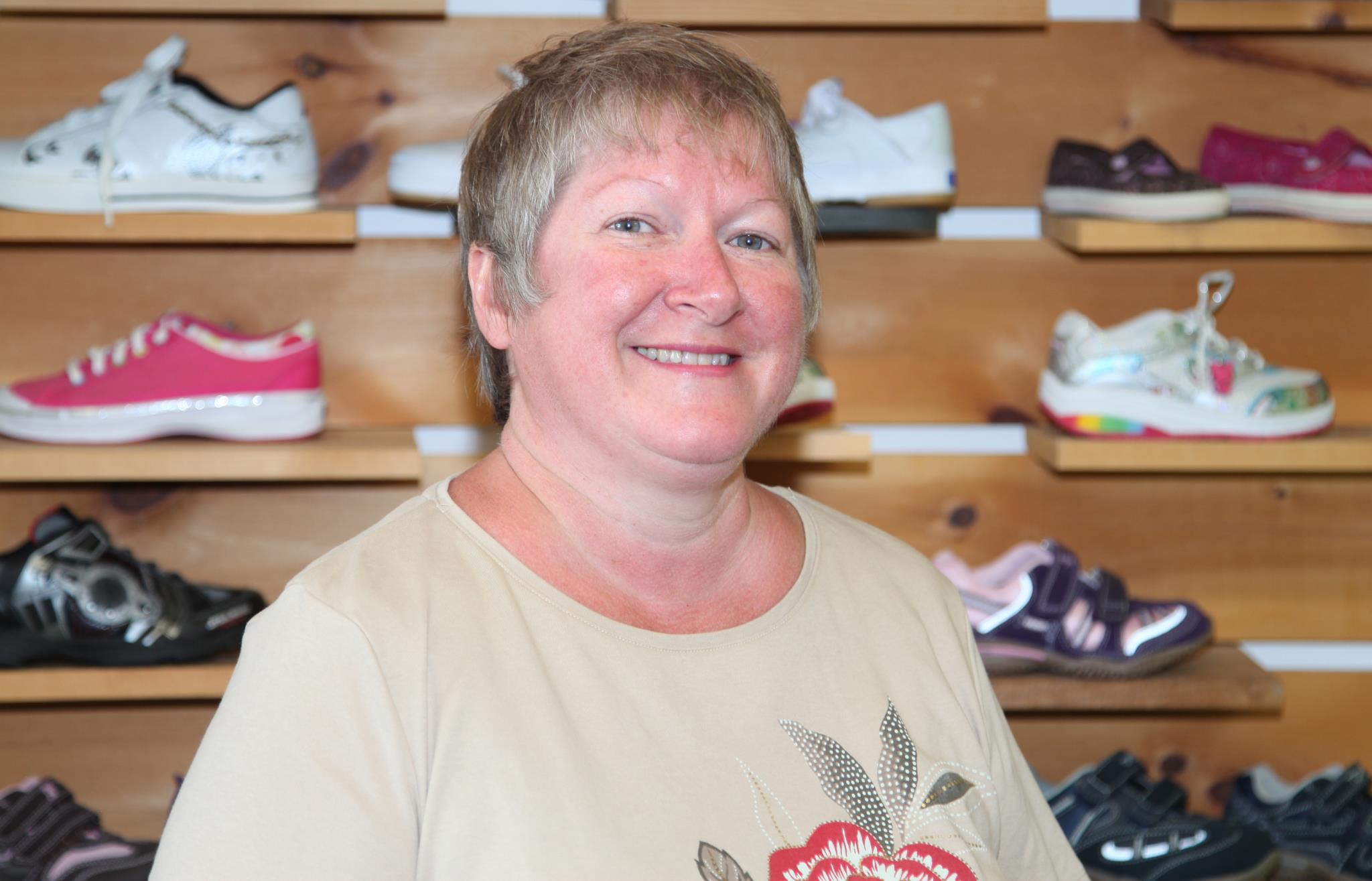 Mary's Shoes | Simcoe ON