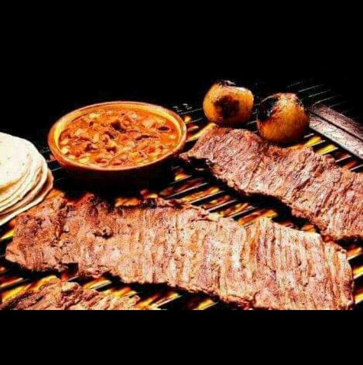 Barbacoa Tabasqueña y arrachera