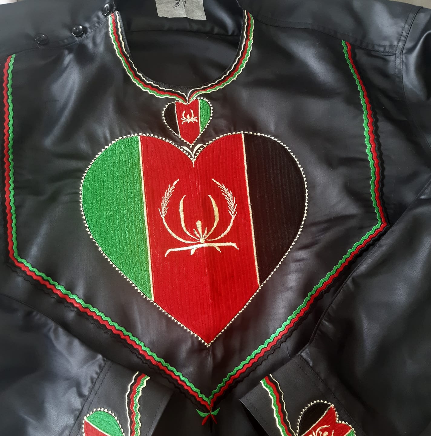 موسي خان النجم الراقي الخياطة