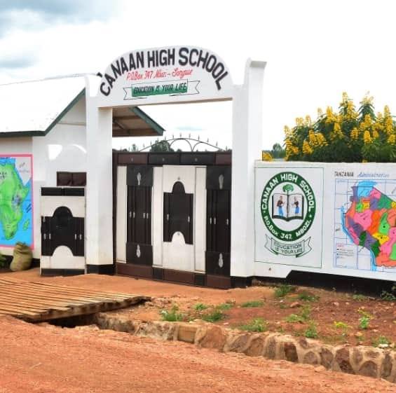 canaan-high-school-mlowo