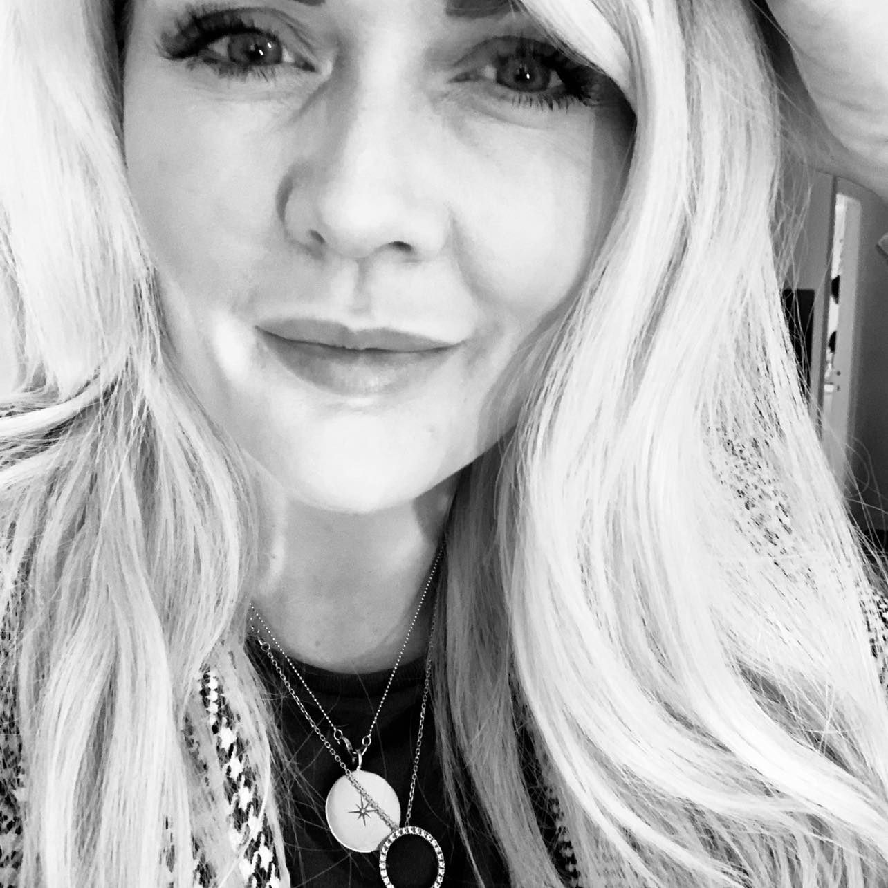 🖤 Smukke Karin Blok i Camille... Trendit fashion Agency Facebook